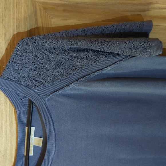 Michael kors dusty blue knit top with detailed sleeves large - Picture 2 of 9